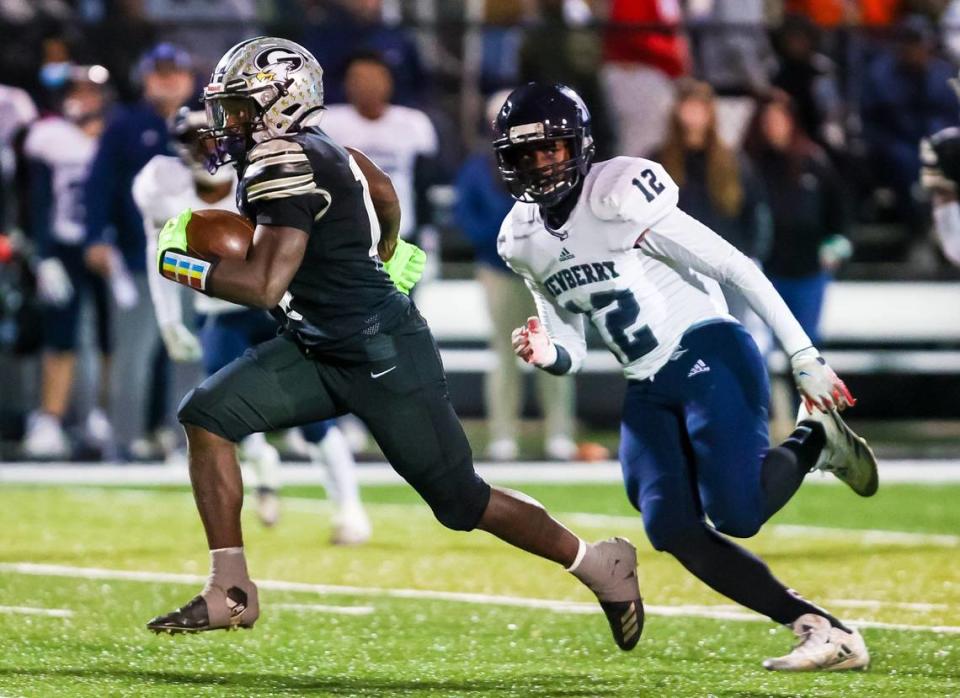 Gray Collegiate War Eagles KZ Adams (17) rushes for a touchdown against the Newberry Bulldogs in a playoff game Friday, Nov. 26, 2021 at Fairfield Central High School.