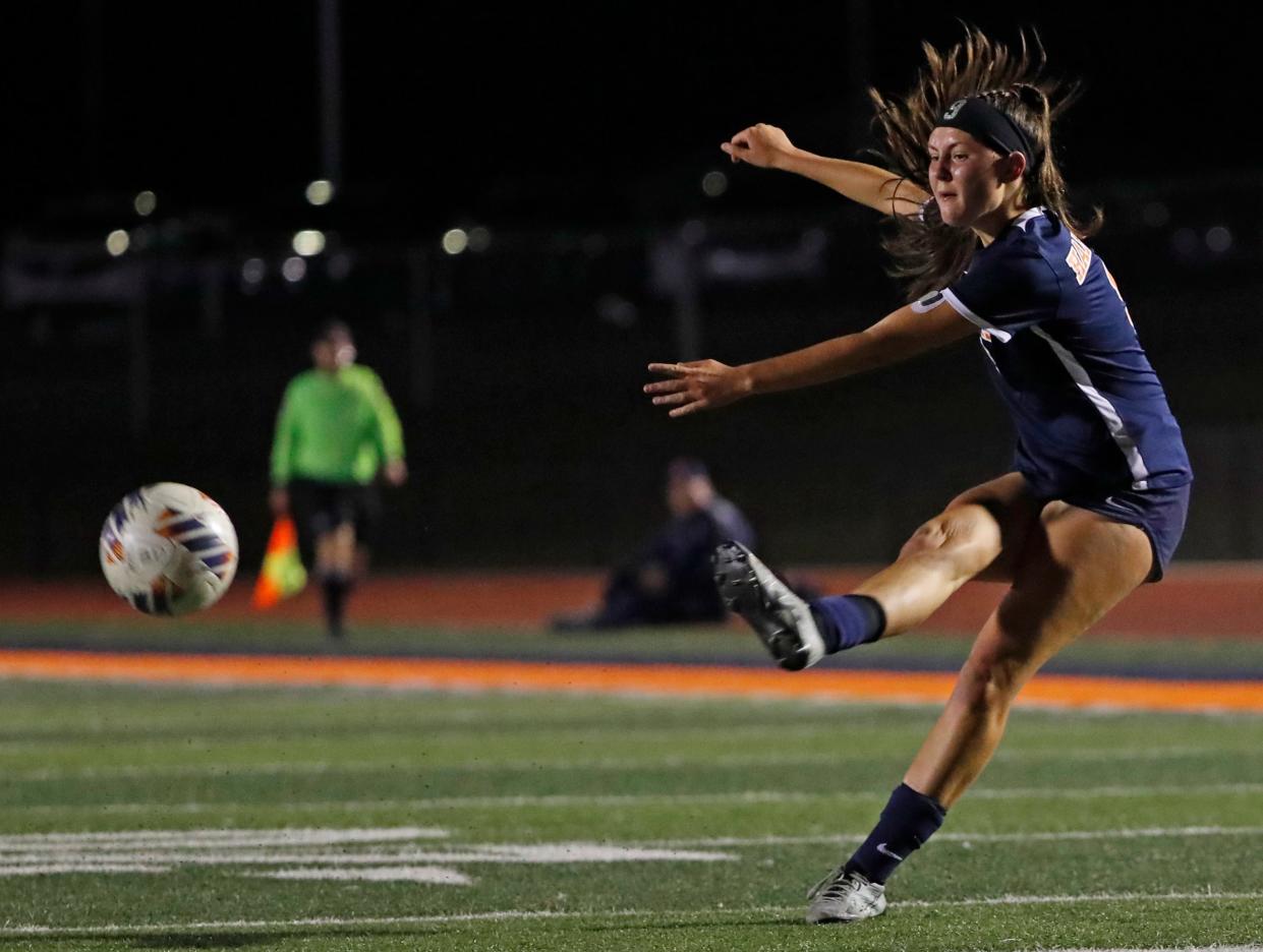 Harrison Raiders Ruth Moser (9) shoots the ball during the IHSAA girls soccer regional game against the Carroll Chargers, Thursday, Oct. 12, 2023, at Harrison High School in West Lafayette, Ind. Carroll won 1-0.