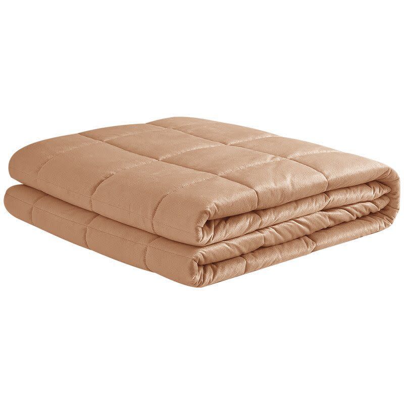 7) Bessie Plush Weighted Blanket