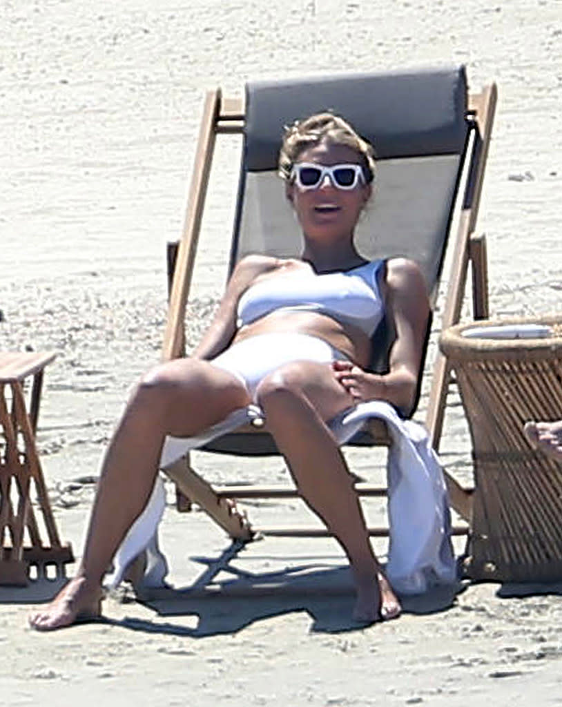 Gwyneth Paltrow kicking back in Mexico