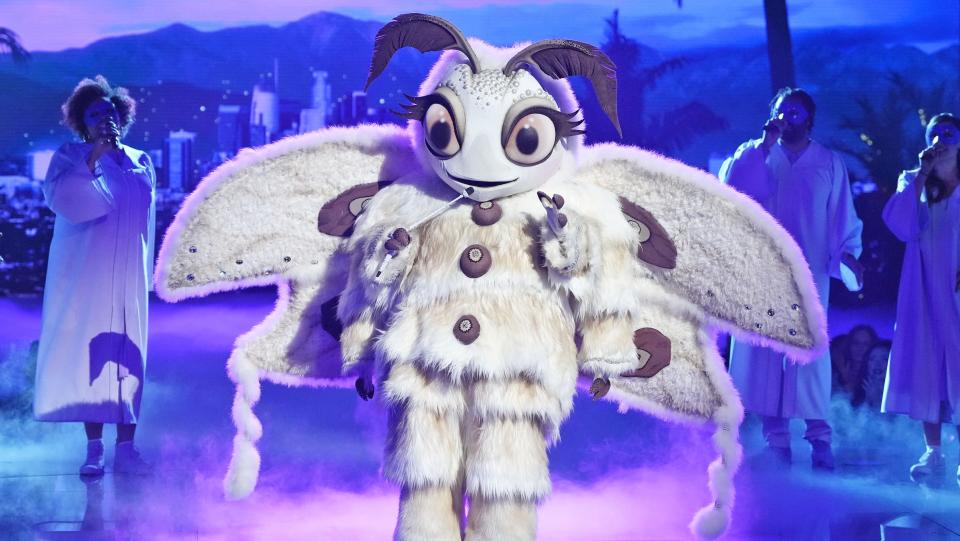 THE MASKED SINGER: Poodle Moth in THE MASKED SINGER “TV Theme Night” episode airing Wednesday, March 27 (8:00-9:02 PM ET/PT) on FOX. CR: Michael Becker / FOX. ©2024 FOX Media LLC.