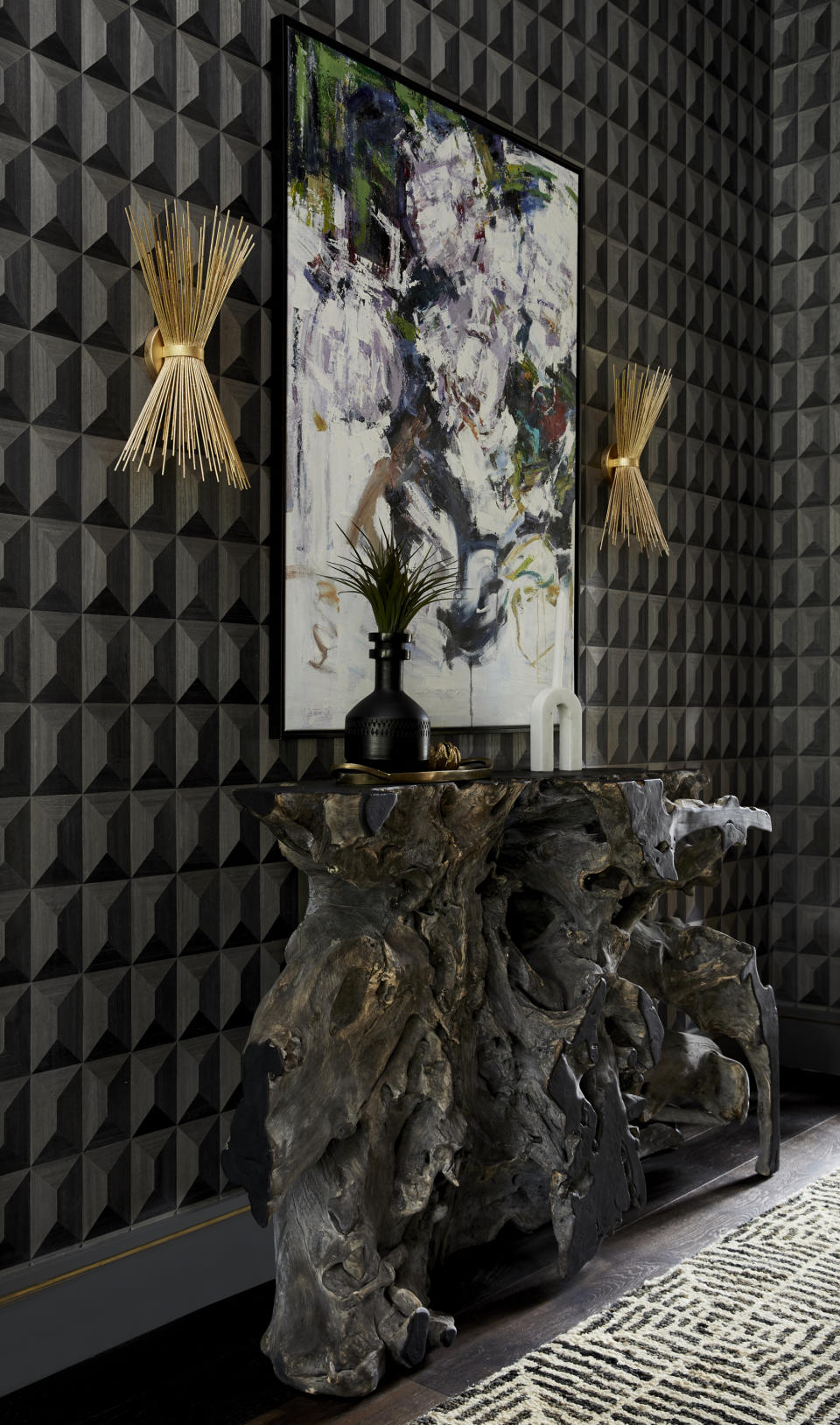 dark grey patterned entryway