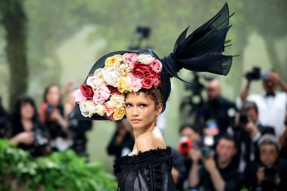 new york, new york may 06 zendaya attends the 2024 met gala celebrating sleeping beauties reawakening fashion at the metropolitan museum of art on may 06, 2024 in new york city photo by dimitrios kambourisgetty images for the met museumvogue