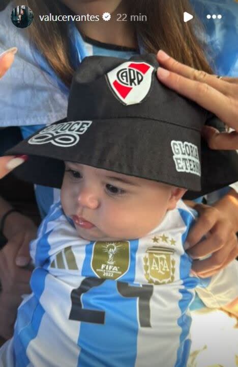 Benjamín, el hijo de Enzo Fernández y Valentina Cervantes