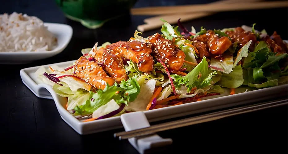 Ensaladas con Pollo a la Naranja Agridulce