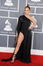 <p>Whoa! Someone call Angelina Jolie because this leg-split situation from the Grammy Awards is straight-up iconic.</p>
