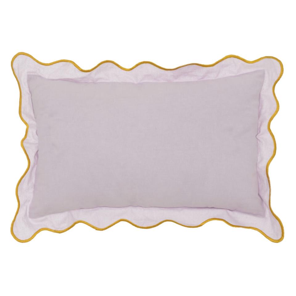 Coussin festonné pour une décoration de Saint-Valentin