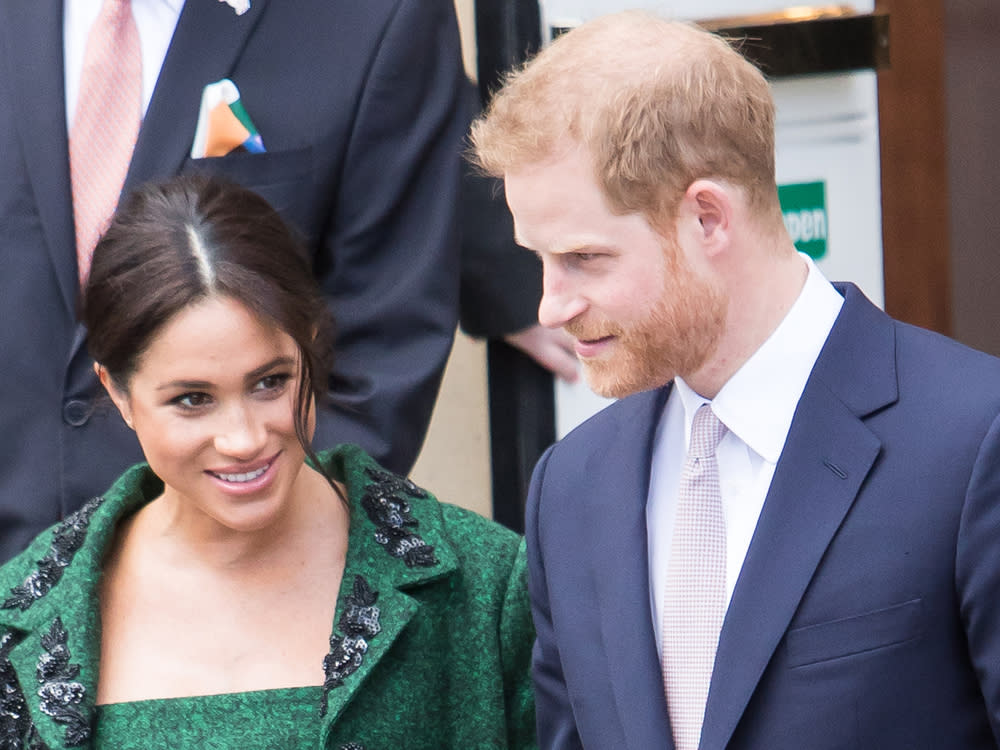 Meghan und Harry lösen sich immer weiter von der königlichen Familie. (Bild: Mr Pics/Shutterstock.com)