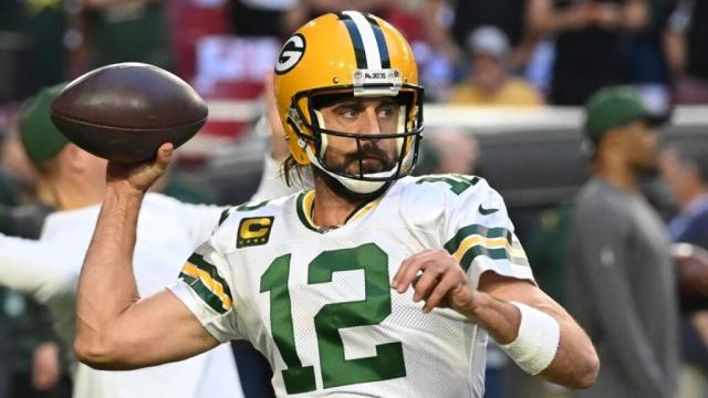 Aaron Rodgers Explains Reason For Viral Training Camp Outfit - The