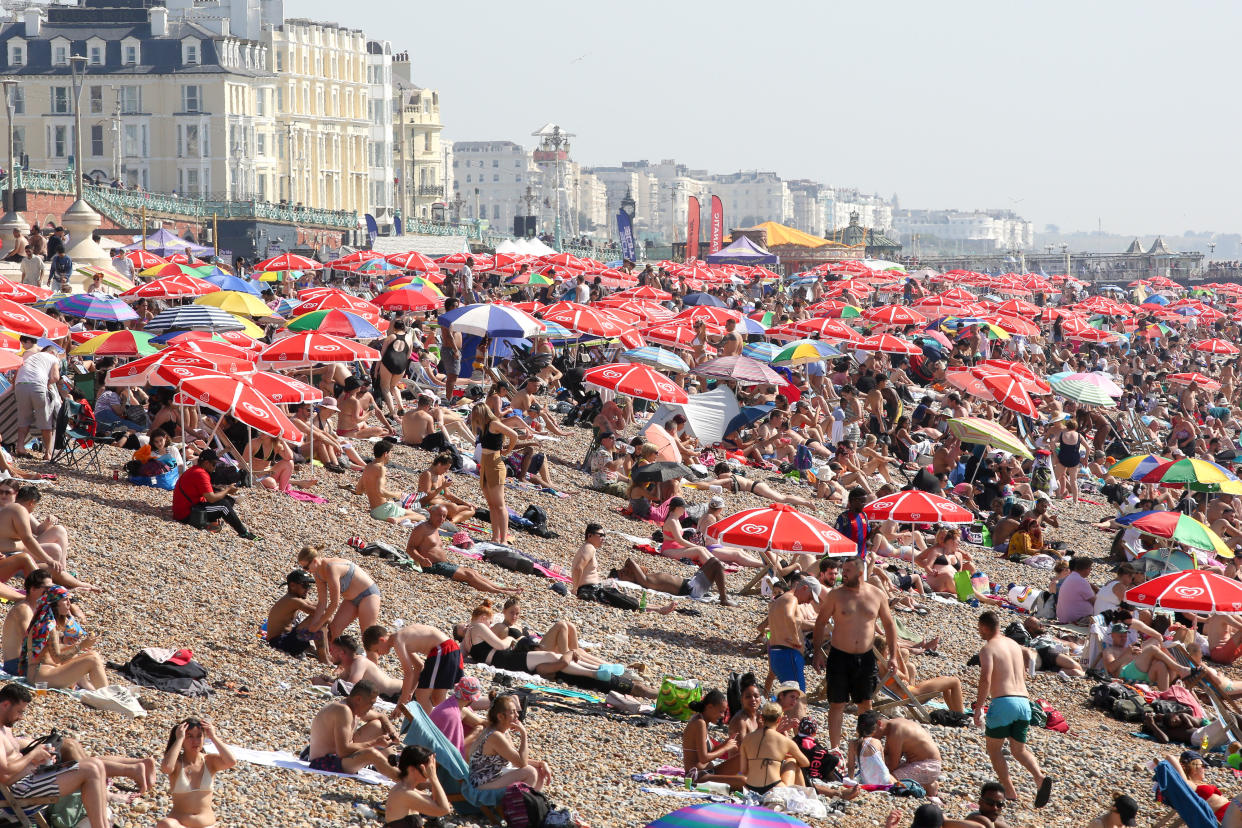 BRIGHTON, UNITED KINGDOM - SEPTEMBER 09: Thousands of sun-seekers and sunbather enjoy late summer heatwave as temperatures are expected to reach 32 degrees Celsius in many parts of the UK, making it the hottest day of the year in Brighton seafront, East Sussex, United Kingdom on September, 09, 2023. As the unseasonal weather continues, the UK Health Security Agency has issued an amber heat health alert. (Photo by Stringer/Anadolu Agency via Getty Images)