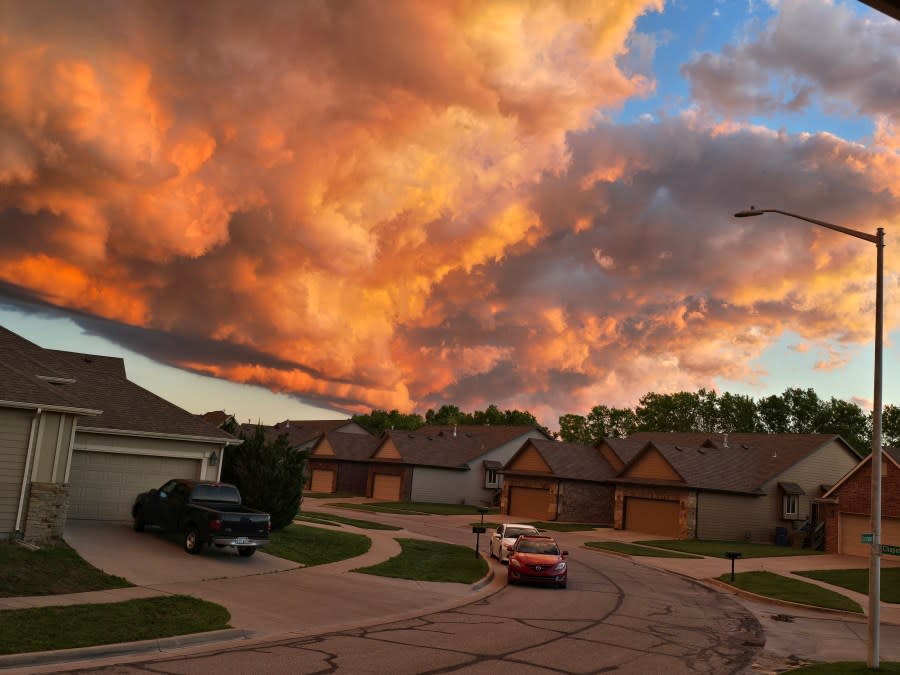Wichita sunset on April 28, 2024 (Courtesy: Gwen Andersen)