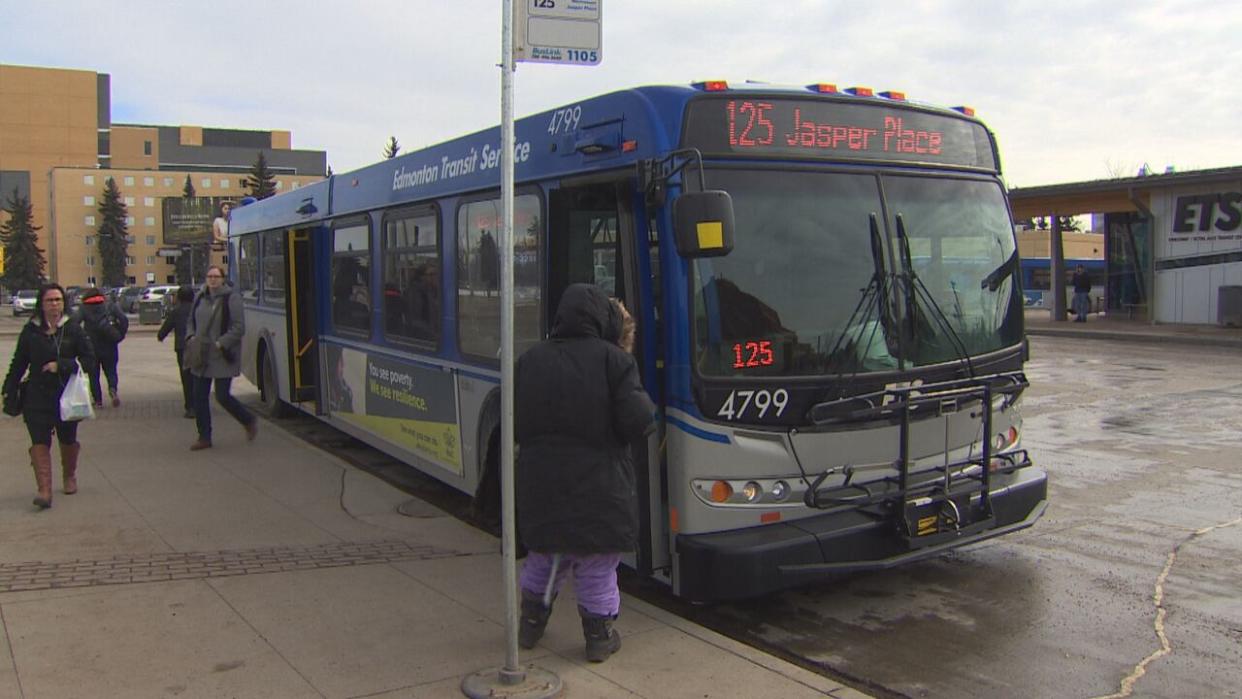 Edmonton Transit Service Advisory Board says it's time to make changes to service.  (Phil LaPlante/CBC - image credit)