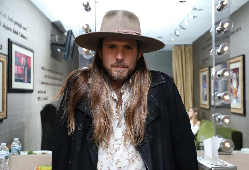 Lukas Nelson has a Pittsburgh date.