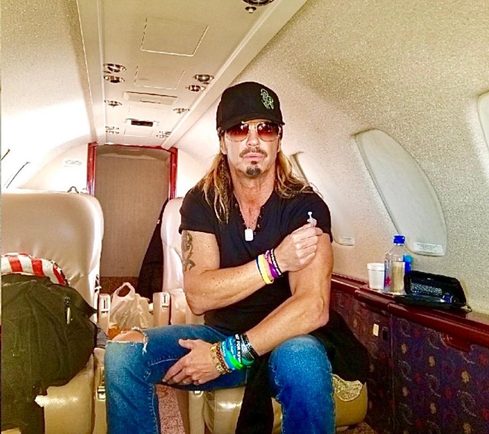Bret Michaels, a Type I diabetic since childhood, takes insulin every day, even as he waits on a private plane to head to a show in Mexico City. "This is the life I live," he says.