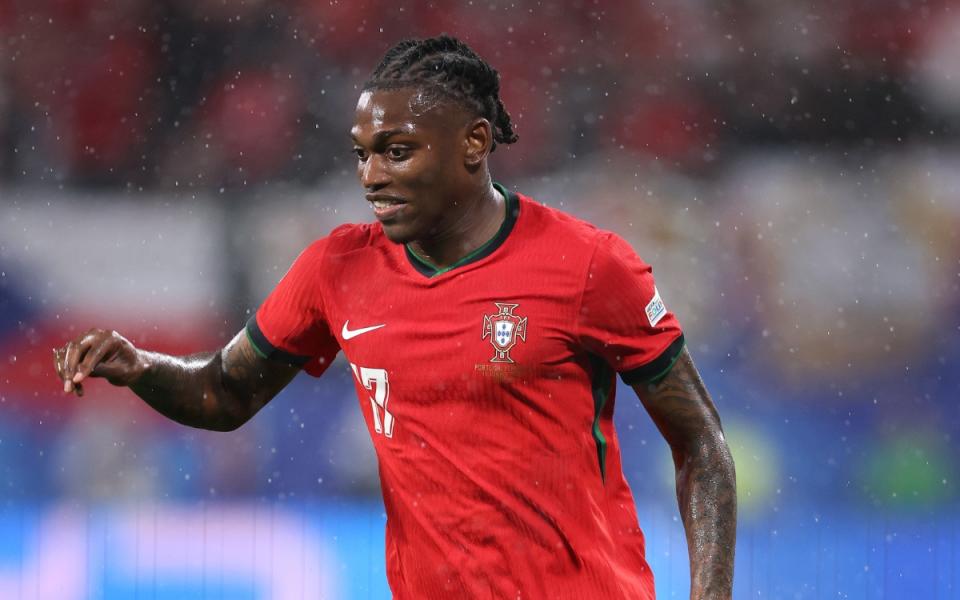 Martinez offers Leao praise after difficult Euro 2024 opening: “He gave a lot”