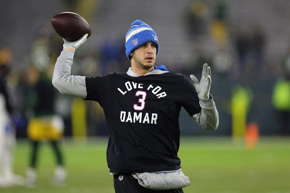 Lions quarterback Jared Goff warms up before the game against the Packers on Sunday, Jan. 8, 2023, in Green Bay, Wisconsin.