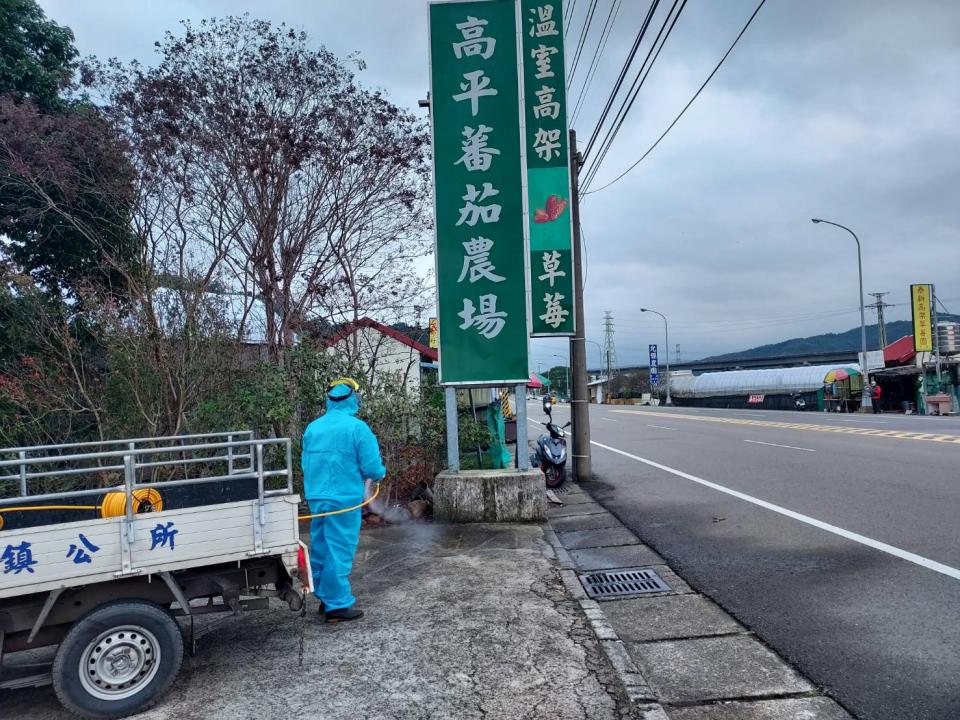 確診者曾到草莓園及番茄園。（圖／東森新聞）