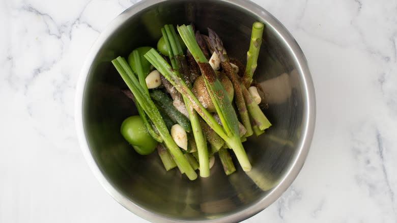 green vegetables in metal bowl