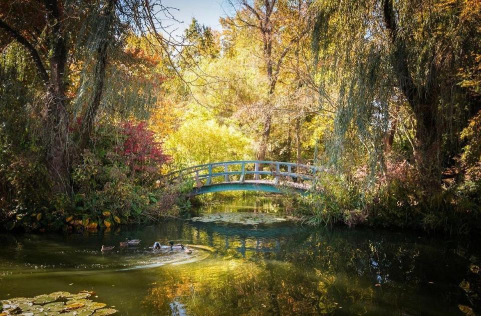 Rat's Restaurant overlooks a lily pond with a footbridge.