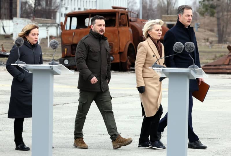 (L-R) Italy's Prime Minister Giorgia Meloni, Ukraine's President Volodymyr Zelensky, European Commission President Ursula Von der Leyen and Belgian Prime Minister Alexander De Croo arrive to attend a joint press conference during a visit to Ukraine on the second anniversary of the start of the conflict with Russia. Benoit Doppagne/Belga/dpa