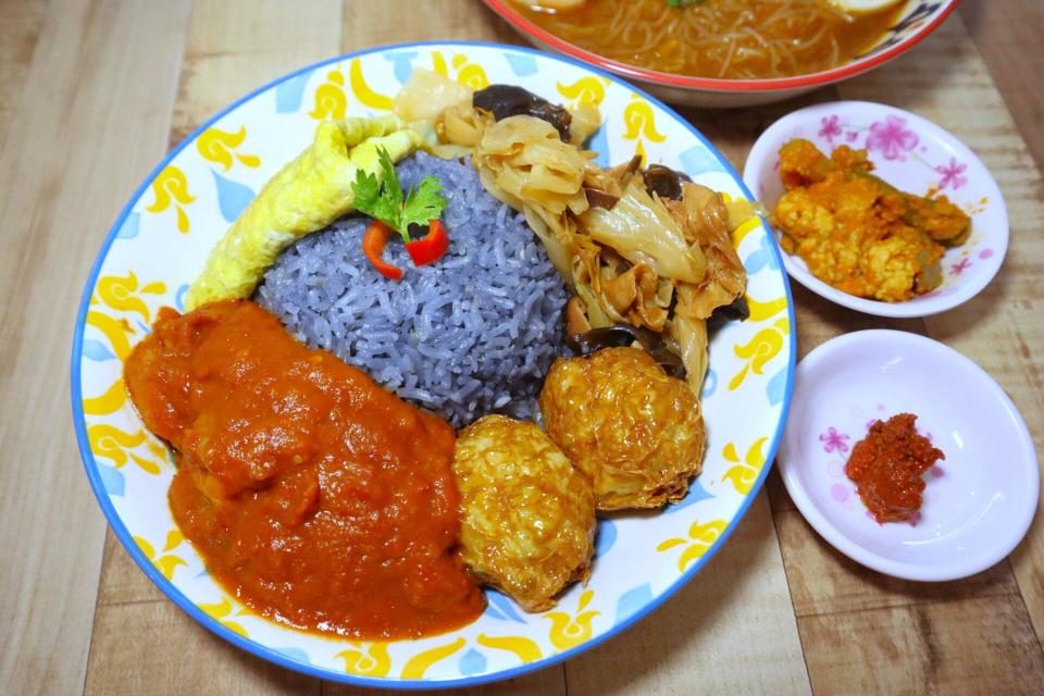 marie's lapis cafe - nasi campur