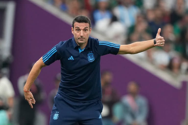 Lionel Scaloni, entrenador argentino, durante el partido ante México en el estadio de Lusail, por el grupo C de Qatar 2022