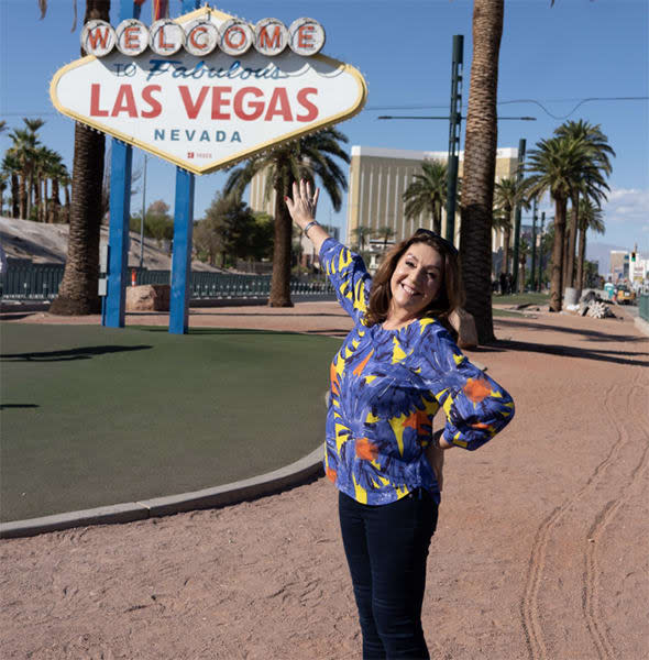 jane-mcdonald-skinny-jeans-las-vegas