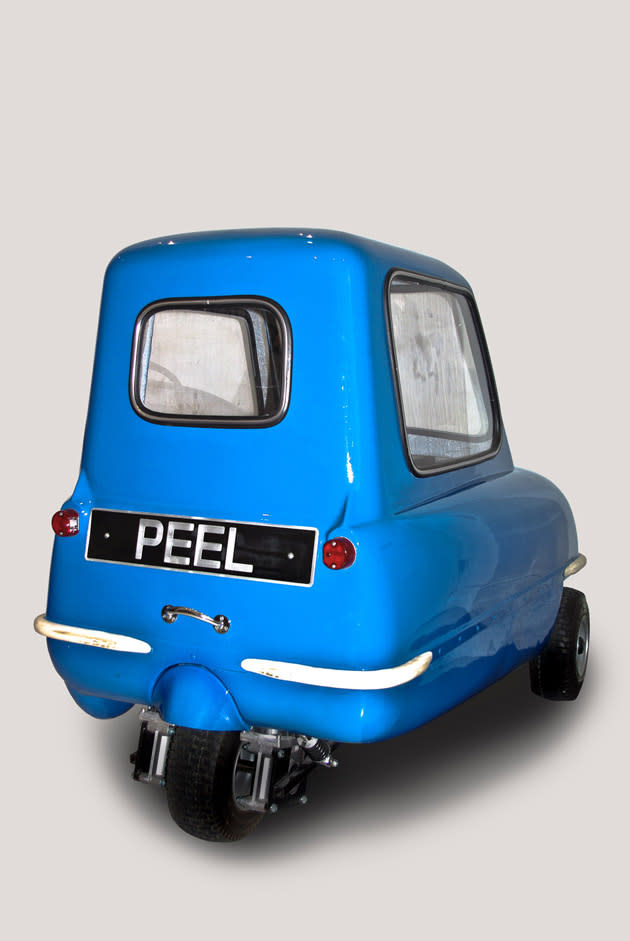 Peel P50 has a rack and pinion steering, an automatic gearbox, fully independent suspension, all wheel braking, and perfect 50/50 weight distribution.