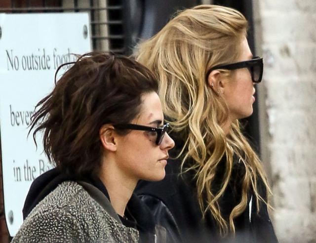 Kristen Stewart enjoys day out with a few friends in Los Angeles