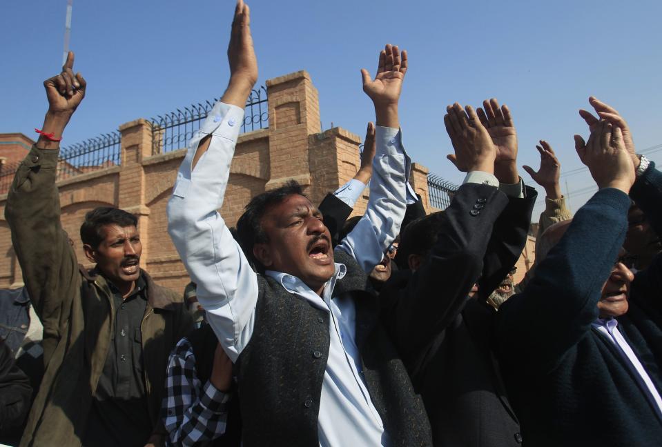 Anti-Charlie rally in Pakistan