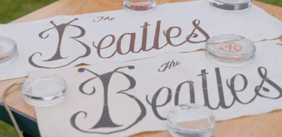 Mark Hill schätzte den Wert des Beatles-Logo-Kunstwerks. (BBC)