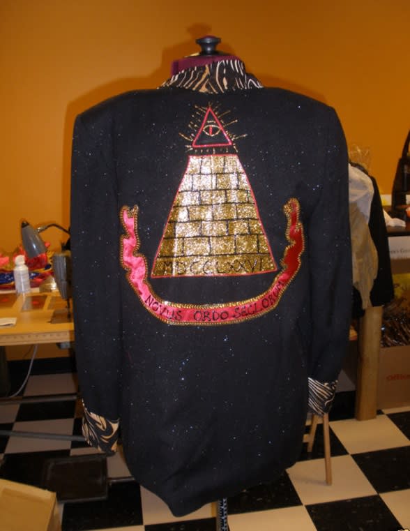 DIY pyramid jacket
