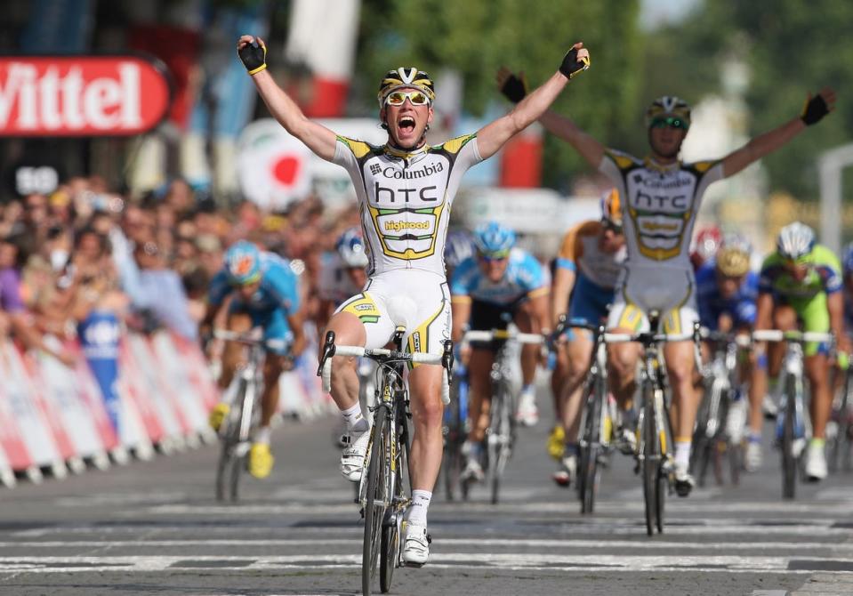 Mark Cavendish wins on the Champs-Elysees in 2009 (Getty Images)