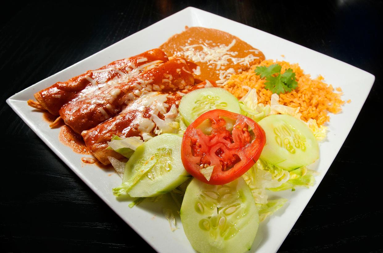 Limon y Sal's enchiladas Montezuma start with three corn tortillas that are then stuffed with shredded beef mixed with tomato,onions and topped with house-made sauce and queso blanco. The dish is served with a pepino (cucumber) and tomato salad, rice and refried beans.
12 September 2019