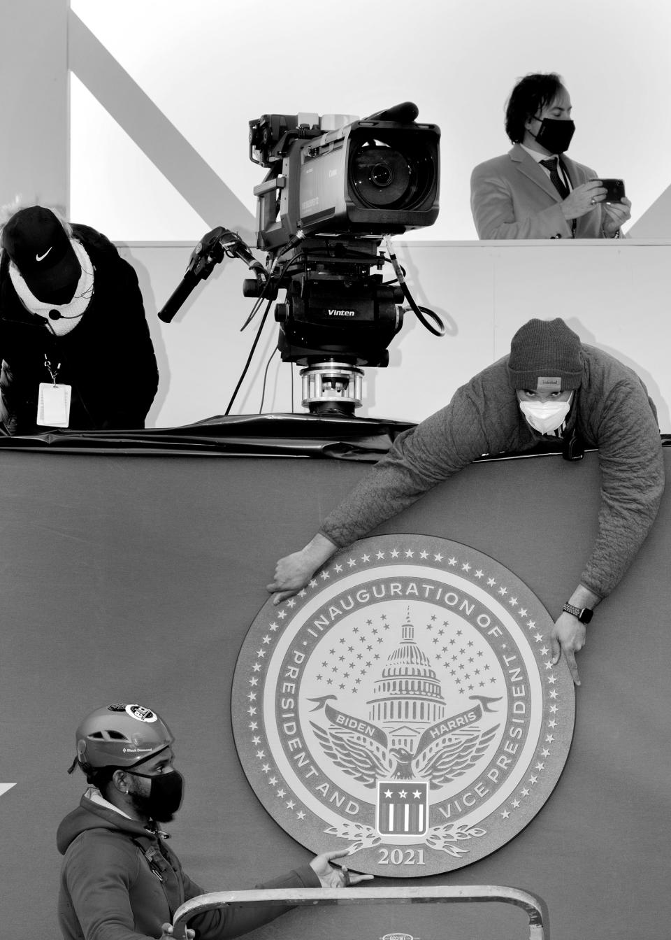 Preparations on Pennsylvania Avenue for Biden-Harris inauguration events, outside the gate of the White House, on Jan. 18, 2021.<span class="copyright">Philip Montgomery for TIME</span>