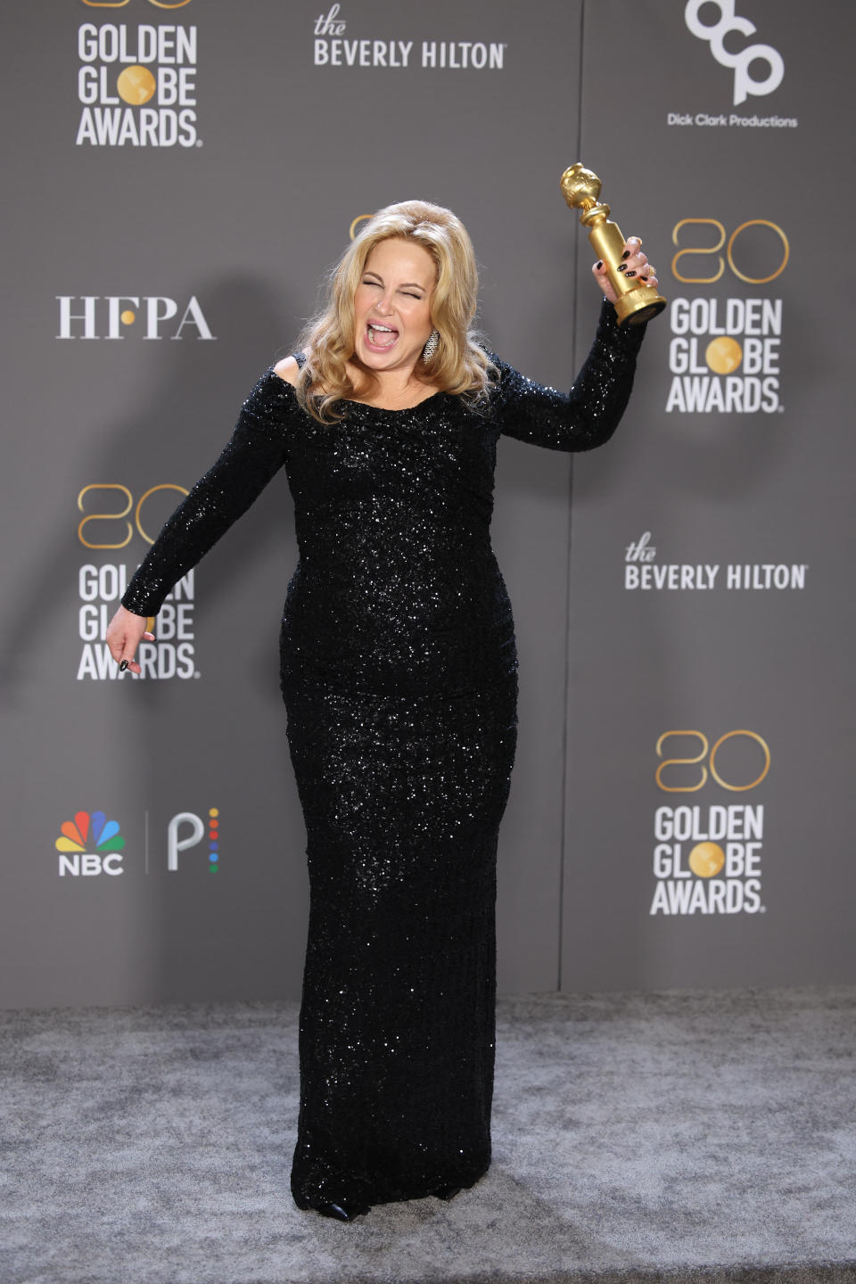 Stock picture of Jennifer Coolidge at the Golden Globes. (Getty Images)