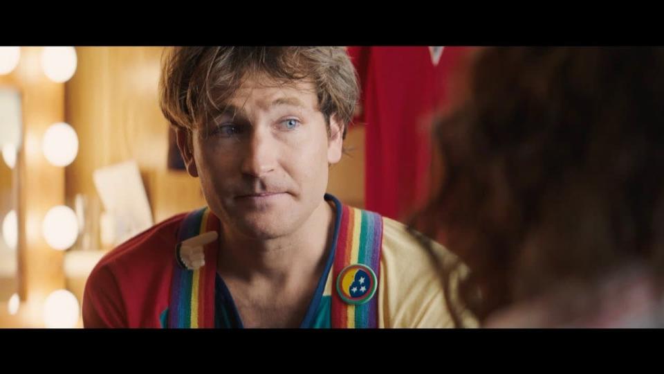 L'acteur Jamie Costa dans la peau de Robin Williams - YouTube