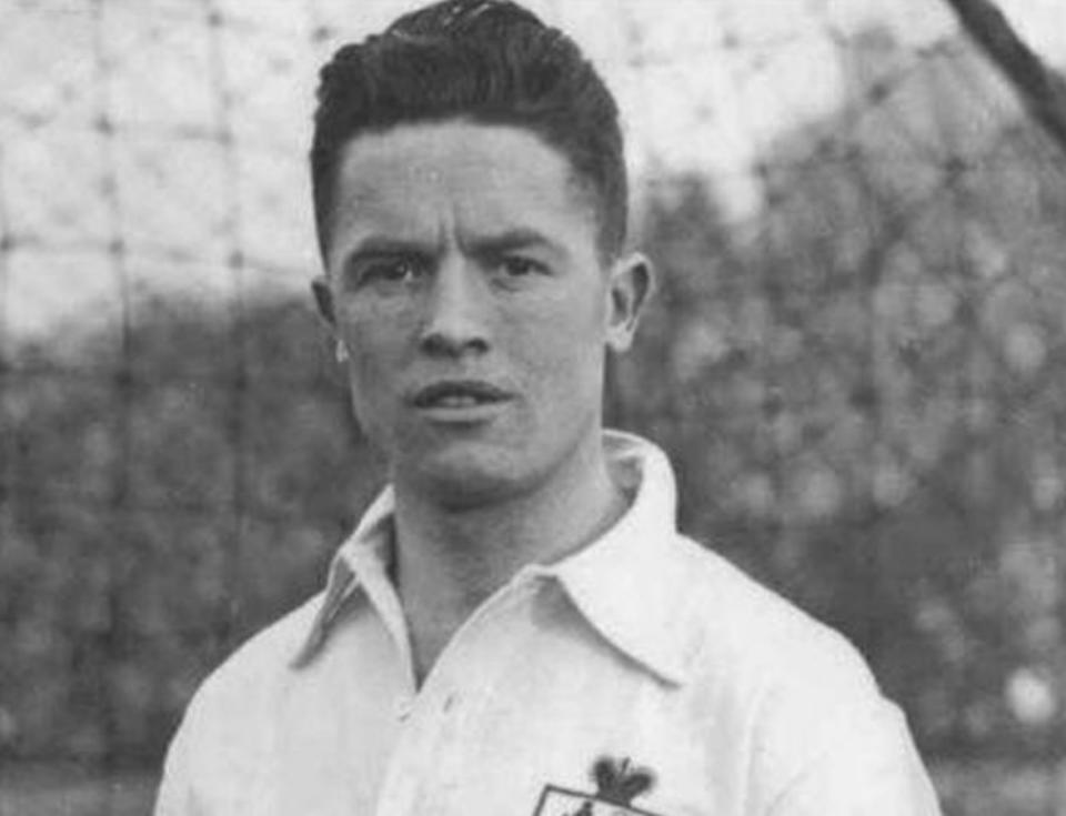 <p>En 1921, el inglés Ernie Blenkinsop pasó del Cudworth United Methodists al Hull City por 100 libras (una cantidad importante en aquella época) y un barril de cerveza. Él mismo lo pidió para que sus antiguos compañeros se tomaran una pinta en su honor. (Foto: Pinterest). </p>