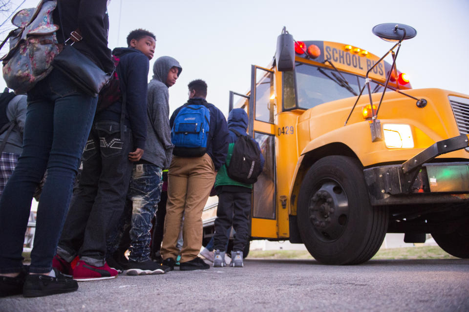 Students board a bus heading to Atherton High School on March, 2, 2017, in Louisville, Kentucky.&nbsp; (Photo: Michael Noble Jr. for The Washington Post via Getty Images)