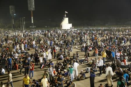 Followers of Iraq's Shi'ite cleric Moqtada al-Sadr hold a sit-in at Grand Festivities Square in Baghdad, in Iraq April 30, 2016. REUTERS/Wissm al-Okili