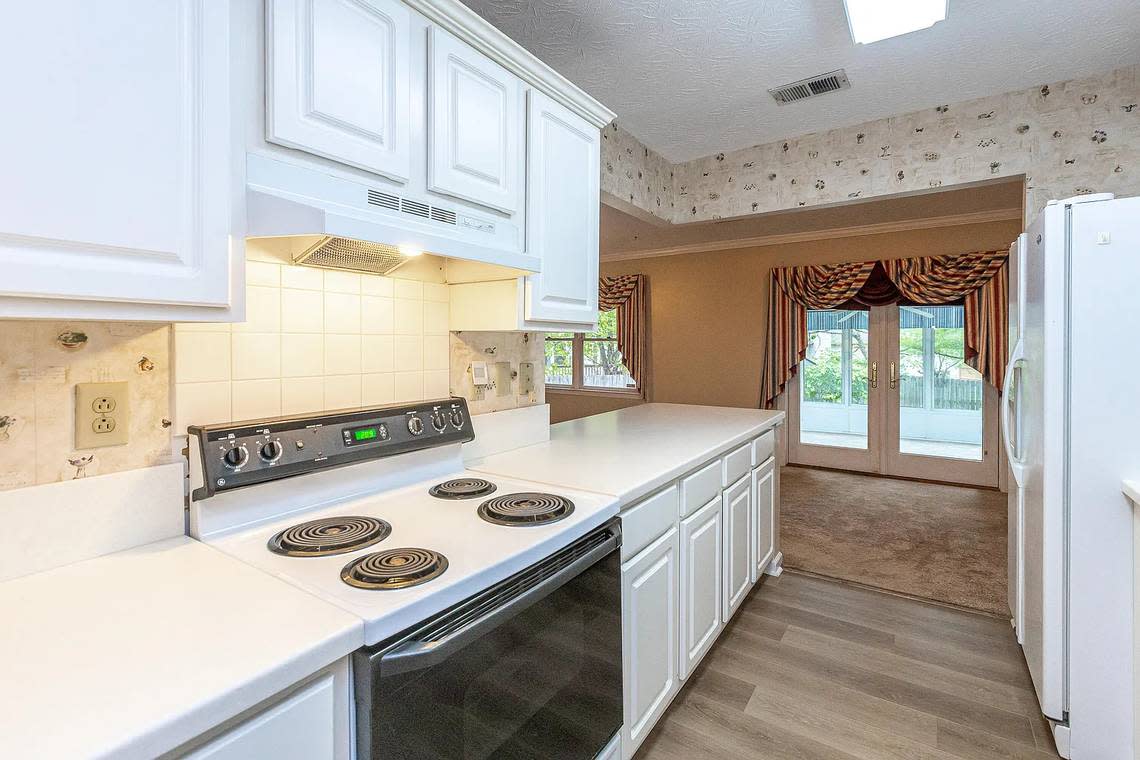 A view of the kitchen at 1137 Four Wynds Trail in Lexington, KY. Photos published with permission of the seller’s agent.