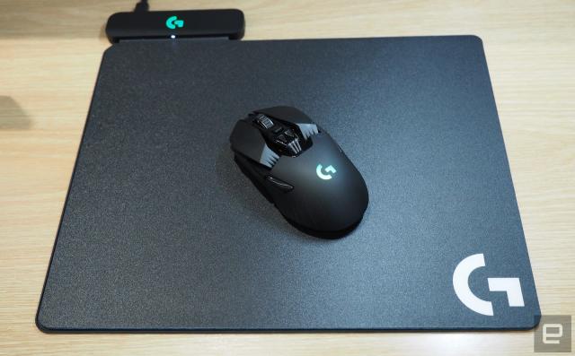 Logitech's G703 Lightspeed charges wirelessly on your mousepad