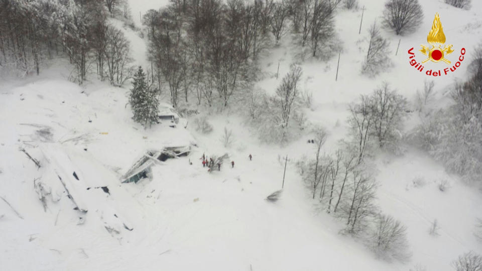 Deadly snow avalanche hits hotel in earthquake-stricken central Italy