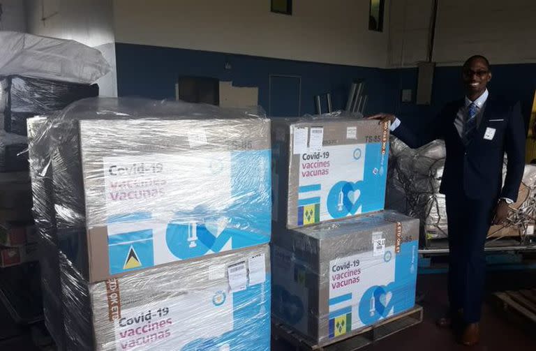 El 1° de diciembre llegaron las dosis de AstraZeneca que el país donó para Santa Lucía, Dominica, San Vicente y las Granadinas a través de la Organización de Estados del Caribe Oriental