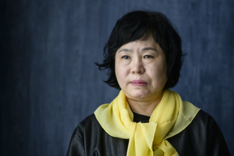 Park Jeong-hwa, mère de Cho Eun-jung, l'une de victimes du naufrage du ferry de Sewol survenu le 16 avril 2014, lors d'une interview avec l'AFP le 15 avril 2024 à Séoul (ANTHONY WALLACE)