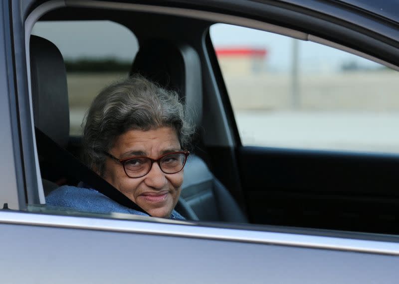 Mother of activist Alaa Abd el-Fattah waits anxiously outside Wadi el-Natrun prison