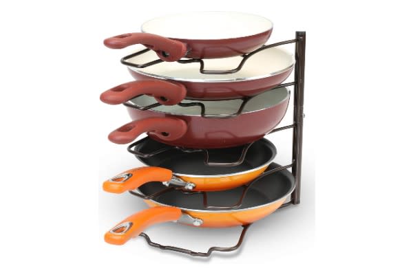 DecoBros Kitchen Counter and Cabinet Pan Organizer Shelf Rack. (Photo: Amazon)