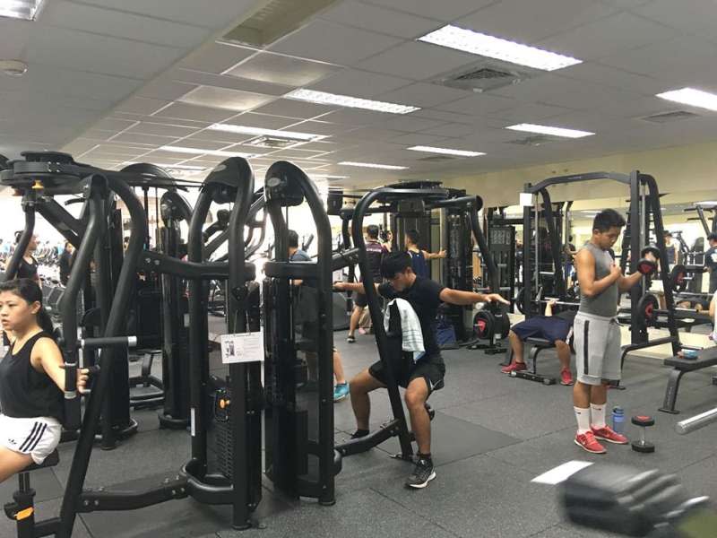 除了有氧運動外，還有重訓器材，另外還規劃私人訓練室。（圖／台中市政府提供）