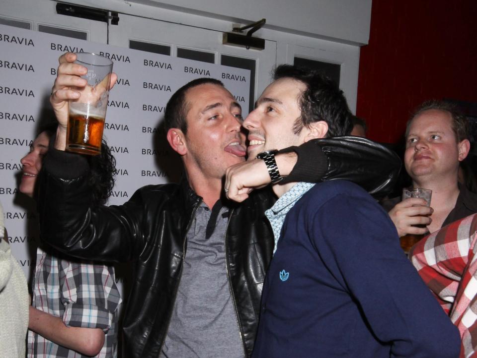 &#39;Two Pints&#39; co-stars Will Mellor and Ralf Little in 2009. (Getty Images)