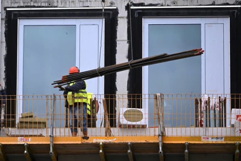 Die Verkürzung der Arbeitszeit fällt Unternehmen in Deutschland einer Untersuchung zufolge vergleichsweise schwer. Das ergab ein Pilotprojekt zur Viertagewoche. (Ina FASSBENDER)